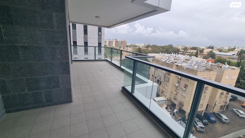 דירה, הר מירון, נווה ישראל, הרצליה