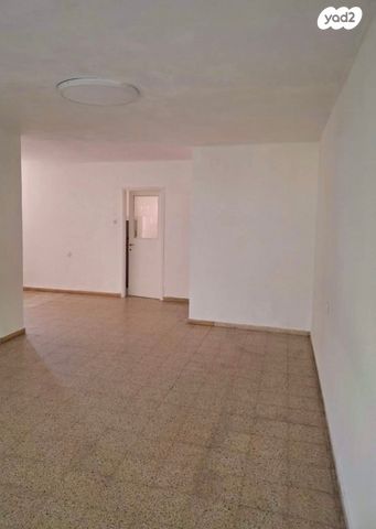 דירה, הגליל 14, ביאליק דרום, קרית ביאליק