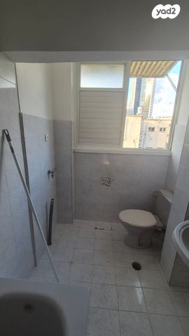 דירה, דרך השלום, תל אביב יפו