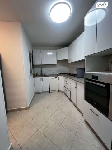 נווה אליעזר וכפר שלם מזרח