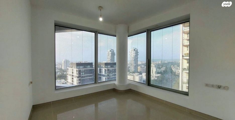 ניסים אלוני 1