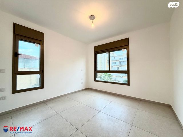 דירה, בורוכוב 5, צפון מערב מרכז העיר, נתניה