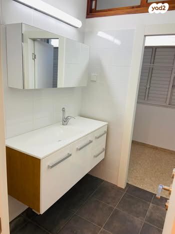 דירה, שיכון דן, נווה דן, תל אביב יפו