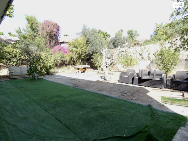 בית פרטי/ קוטג', קדש ברנע, שאר העיר, מיתר / כרמית