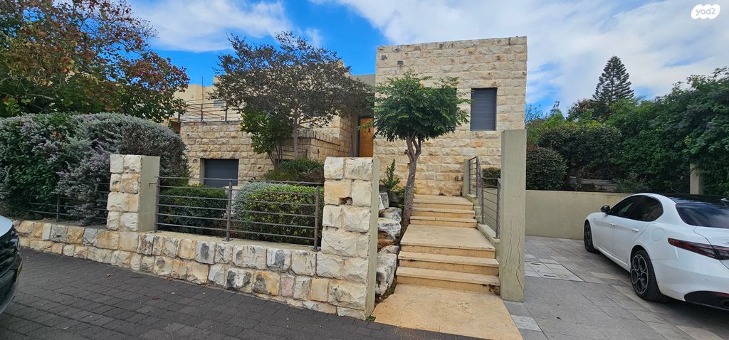 בית פרטי/ קוטג', נווה זיו