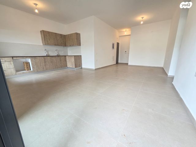 דירת גן, יצחק שמיר, שאר העיר, עפולה