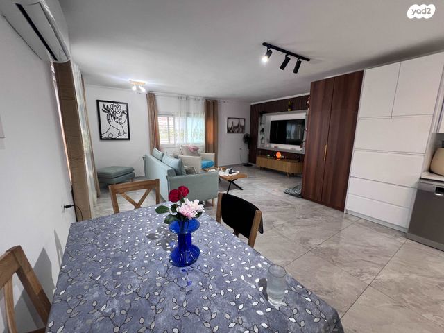 דירה, צה"ל 10, רובע ג', אריאל