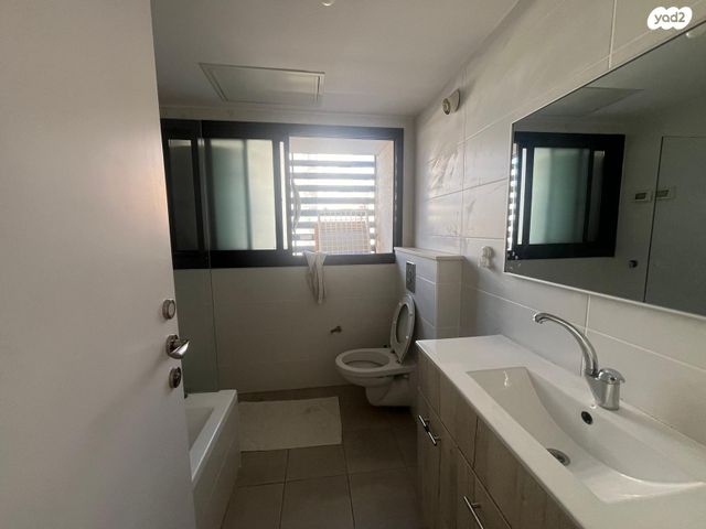 דירה, מרום נווה, רמת יצחק, רמת גן