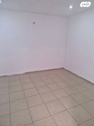 יחידת דיור, ההסתדרות, רחובות