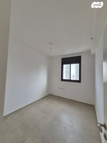 דירה, דרך זאב ז'בוטינסקי, לב המושבה / מרכז העיר, פתח תקווה