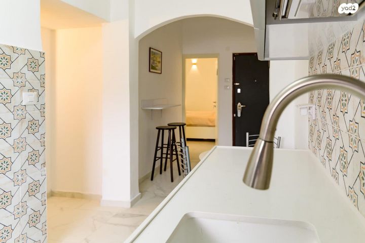 יחידת דיור, מנדלי מוכר ספרים, לב העיר, בת ים