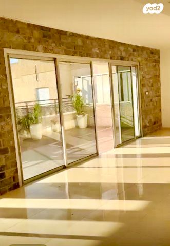 גג/ פנטהאוז, כינרת, רובע י"א, אשדוד