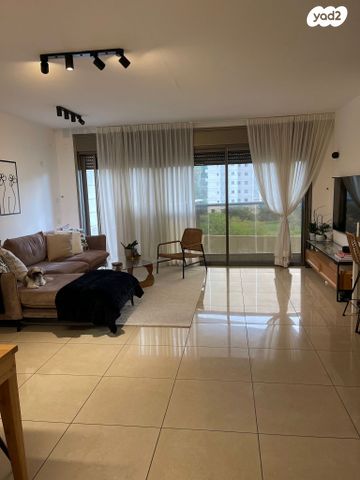 קדושי השואה 