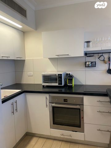 דירה, דוד אלעזר 10, חוף הכרמל, חיפה