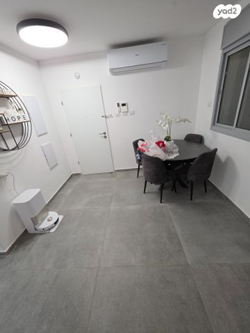 גג/ פנטהאוז