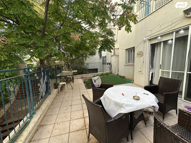 דירת גן, אלישע הנביא, הנביאים, מודיעין מכבים רעות