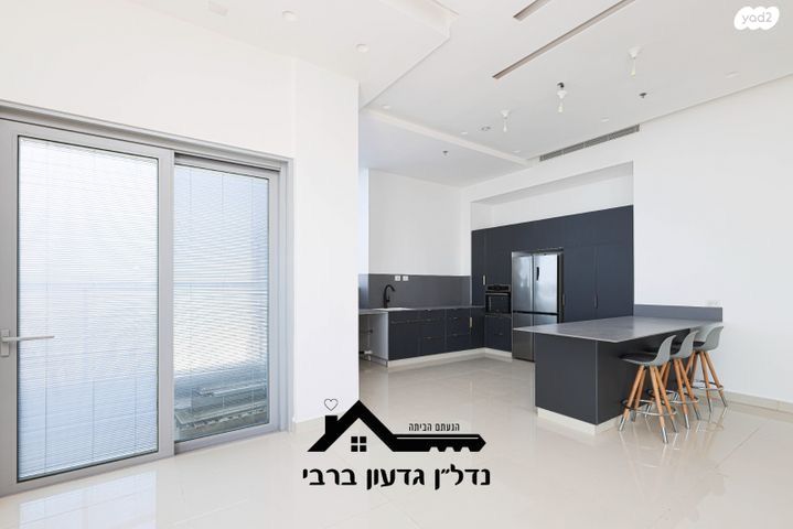 גג/ פנטהאוז, שדרות ירושלים, הקריה מע"ר, אשדוד