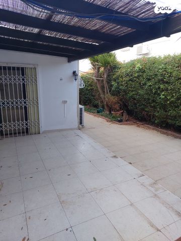 בית פרטי/ קוטג', אפעל 19, שיכון ותיקים, חולון