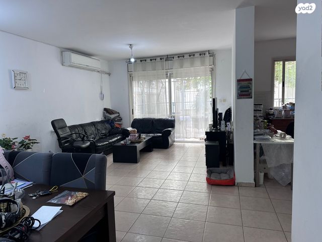 דירת גן, אלישע הנביא, הנביאים, מודיעין מכבים רעות