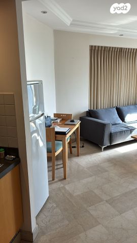 דירה, דרך מנחם בגין 3, בורסה, רמת גן