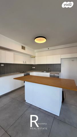 דירה, נווה גן, רמת השרון