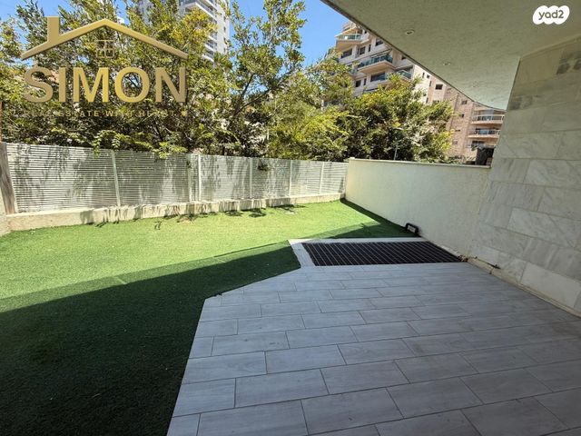 בית פרטי/ קוטג', פייר קניג 14, נוף הטיילת, נתניה