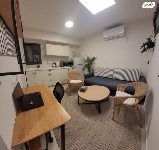 דירה, אנטיגונוס 26, ירושלים