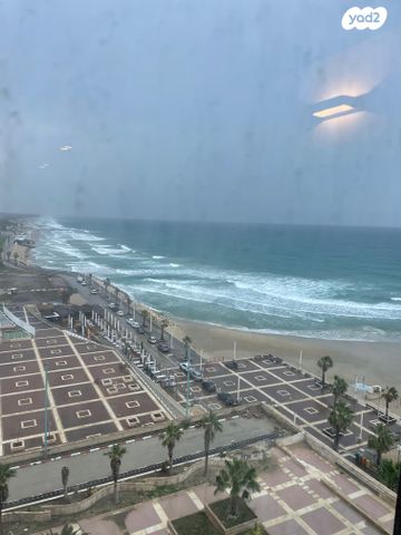 דירה, דוד אלעזר 10, חוף הכרמל, חיפה