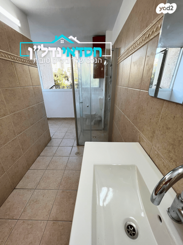 דירה, הרי יהודה, מרכז הישוב, גני תקווה