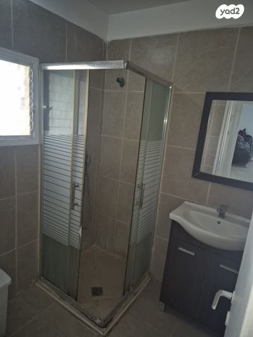 דירה, שדרות הנשיא טרומן 8, קרית חיים מערבית, חיפה