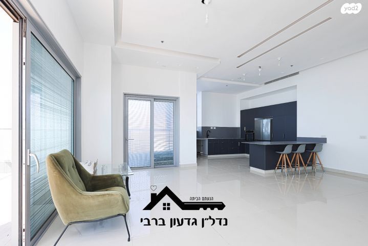 גג/ פנטהאוז, שדרות ירושלים, הקריה מע"ר, אשדוד