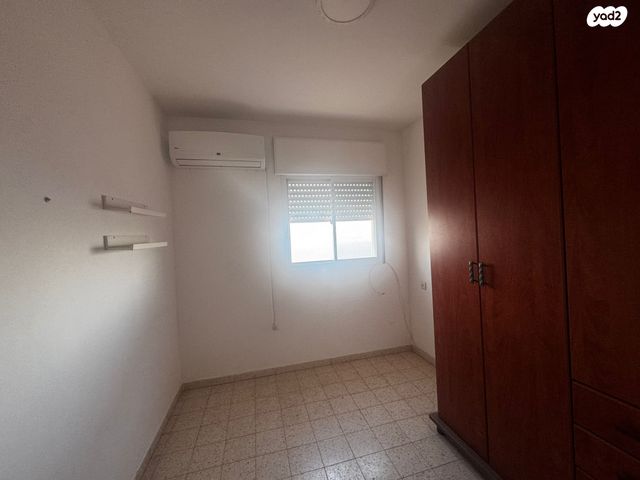 דירה, כליל החורש, מורדות טבריה, טבריה