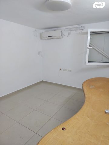 בית פרטי/ קוטג', אפעל 19, שיכון ותיקים, חולון