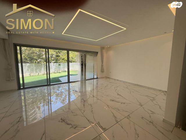 בית פרטי/ קוטג', פייר קניג 14, נוף הטיילת, נתניה