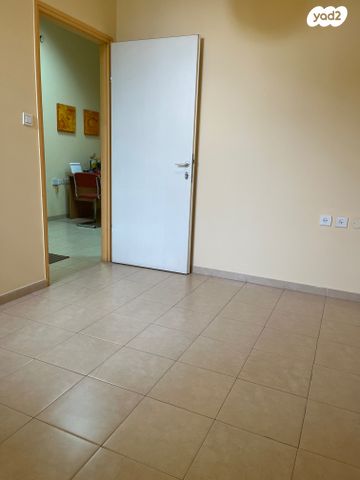 קליניקות, גבעת ברנר