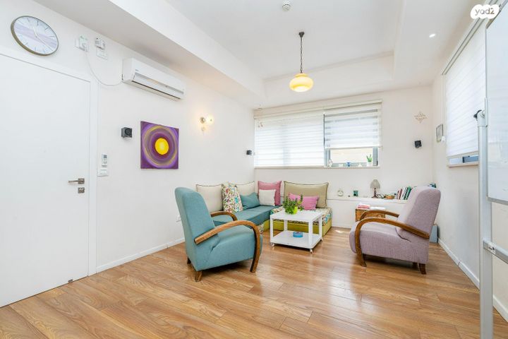 משרדים, בנימינה גבעת עדה