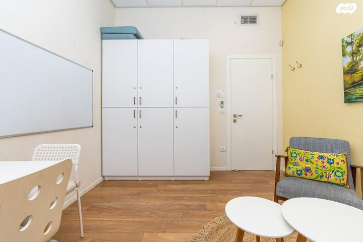 משרדים, בנימינה גבעת עדה