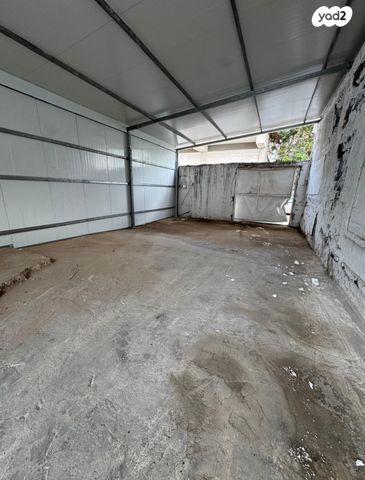 מבני תעשיה, כפר סבא