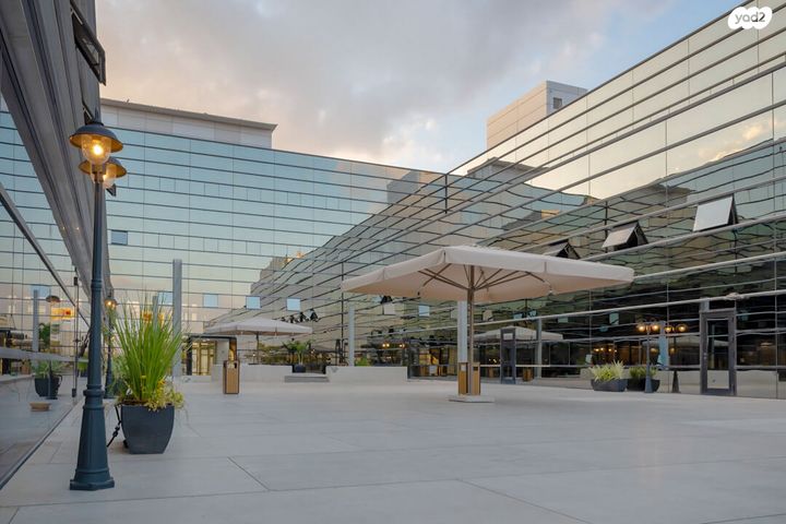 משרדים, חרושת, אזור תעשיה ומסחר, רמת השרון