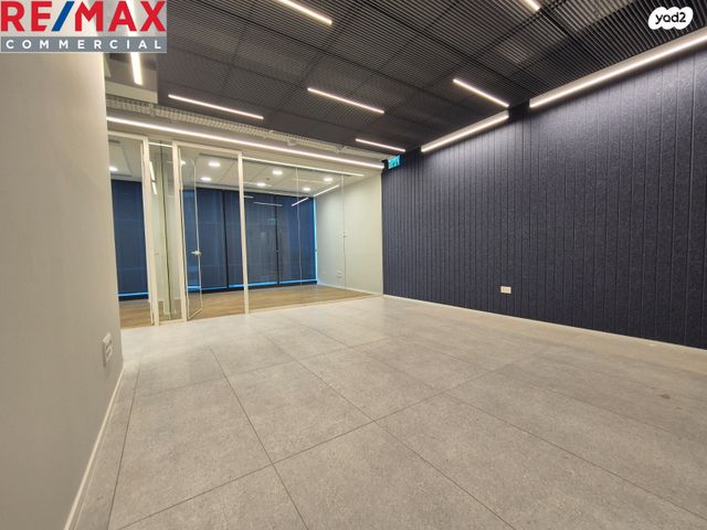 משרדים, החרש, אזור תעשיה נווה נאמן, הוד השרון