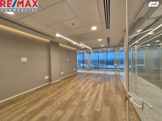 משרדים, החרש, אזור תעשיה נווה נאמן, הוד השרון