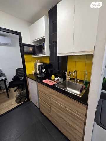 חנויות/ שטח מסחרי, מרכז העיר, סביניה, הוותיקה, קרית ביאליק