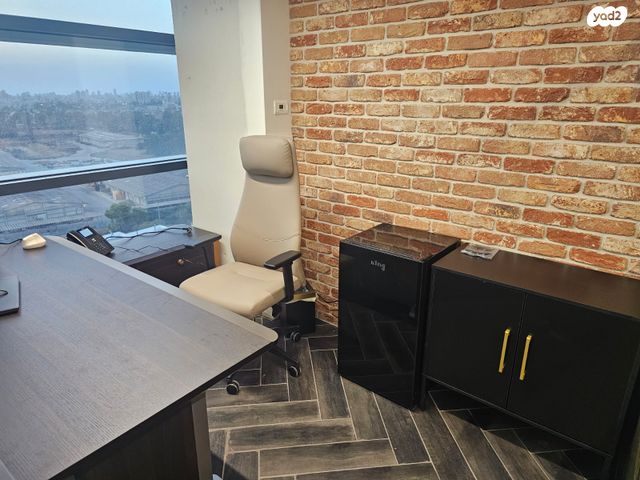 משרדים, צריפין החדשה, באר יעקב