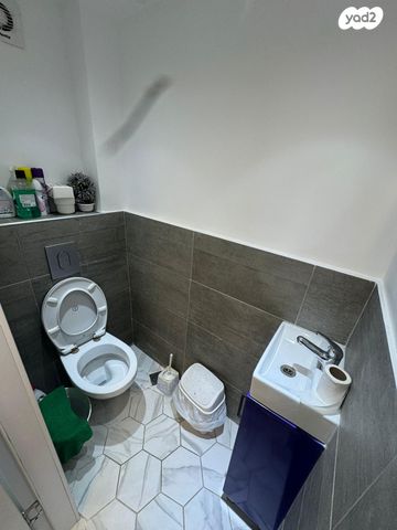 חנויות/ שטח מסחרי, שדרות דוד המלך, אור עקיבא