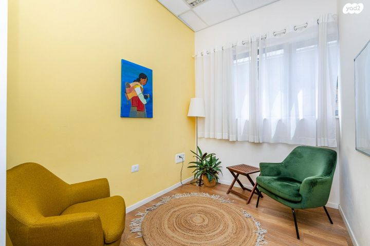 משרדים, בנימינה גבעת עדה