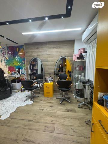 חנויות/ שטח מסחרי, שדרות דוד המלך, אור עקיבא