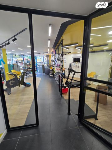 חנויות/ שטח מסחרי, מרכז העיר, סביניה, הוותיקה, קרית ביאליק