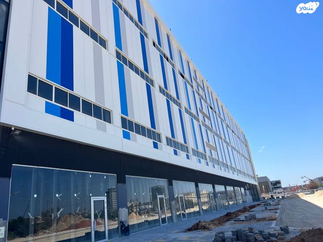 חנויות/ שטח מסחרי