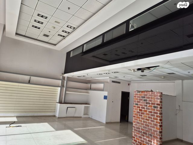 חנויות/ שטח מסחרי, פארקטק פתח תקווה / אזור תעשייה קרית אריה, פתח תקווה