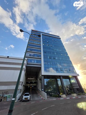 משרדים, מרדכי קוסטליץ, חדרה